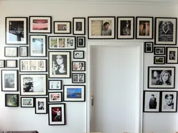Коллаж из фото на стене в квартире