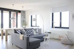 Белые окна в интерьере квартиры
