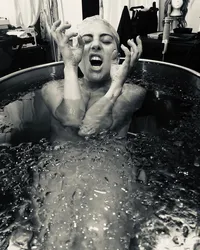 Cold bath photo