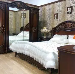 Used bedroom set photo