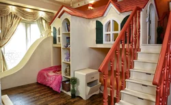 Спальня с лестницей фото