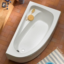 Акрылавая асіметрычная ванна фота