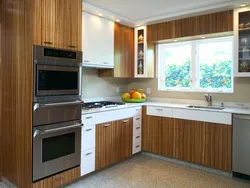 Kitchen vertical stripes photo