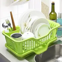 Photo of dishes in the bathroom