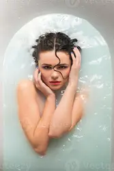 Фото в ванне портрет