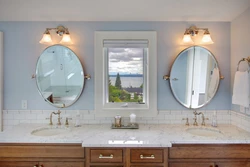Bath design with two mirrors