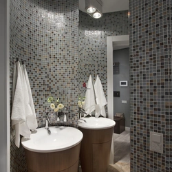 Мозаикалық сұр түсті ванна бөлмесінің дизайны