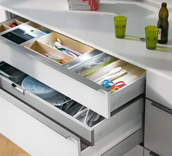 Кухни с выдвижными ящиками дизайн