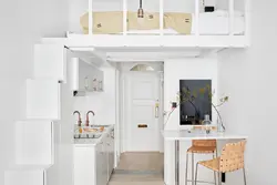 Дизайн маленькой кухни с высоким потолком