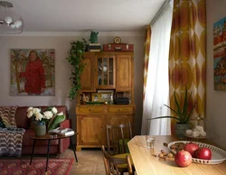 Photos of Soviet apartments with Soviet furniture