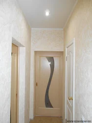 Decorative plaster in the hallway of a Khrushchev building photo