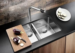 Sink color in kitchen design