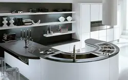 Дизайн кухни с круглой стеной