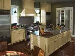 Kitchen design with sink in the middle