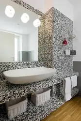 Bath design in gray mosaic