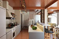 Kitchen design with entrance in the middle