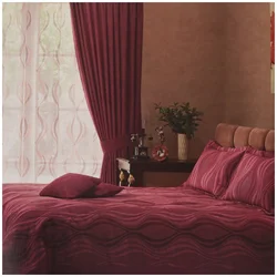 Design of burgundy curtains for the bedroom