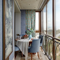 Француз балконы бар ас үй