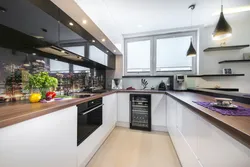 Backsplash ilə zövqlü mətbəx dizaynı