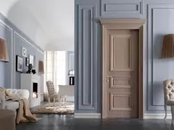 Классика двери в интерьере квартиры