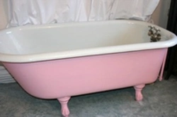 Paint the outside of the bathtub photo