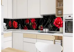 Интерьер кухни с розами фото
