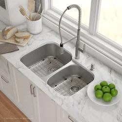 Light kitchen sink photo