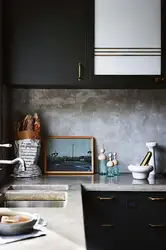 Шэрая тынкоўка на кухні фота