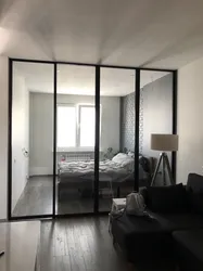 Спальня с раздвижной перегородкой фото
