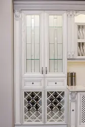 Кухня с витриной белая фото