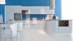 Фота кухняй у светлым фоне