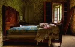 Спальня В Старом Доме Фото