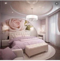 Round ceiling in the bedroom photo