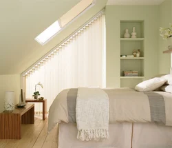 Фото штор для мансардной спальни