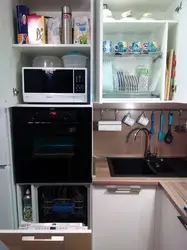 Кухні фота з халадзільнікам посудамыйнай машынай