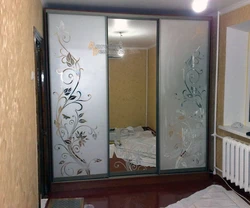 Wardrobe in the bedroom with a picture photo