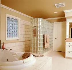 Bathtub with tile partition photo