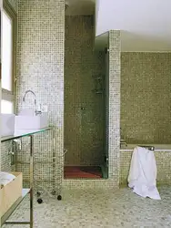 Bathtub With Tile Partition Photo