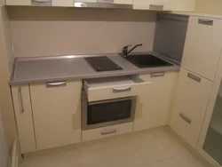 Фото кухни с маленькой варочной панели