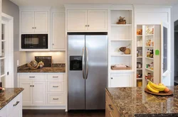 Холодильник В Интерьере Светлой Кухни Фото