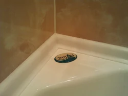 Бортик у ванны из плитки фото