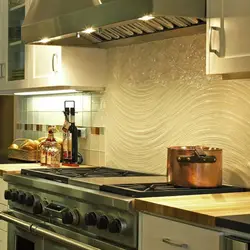 Wallpaper instead of tiles in the kitchen photo