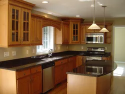 Photo of a kitchen with a set in the middle
