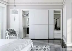 Встроенный шкаф в прихожую белый фото