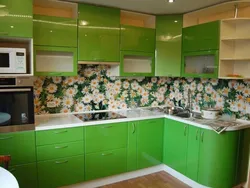Плитка для кухни зеленого цвета фото