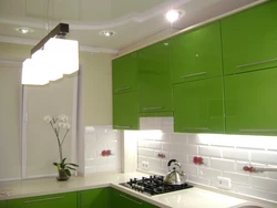 Green kitchen tiles photo