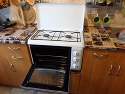 Электроплита с духовкой на кухне фото
