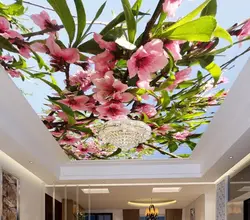 Flowers on the ceiling in the bedroom photo