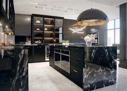 Черный мрамор в интерьере кухни фото