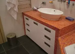 Тумба в ванной из плитки фото